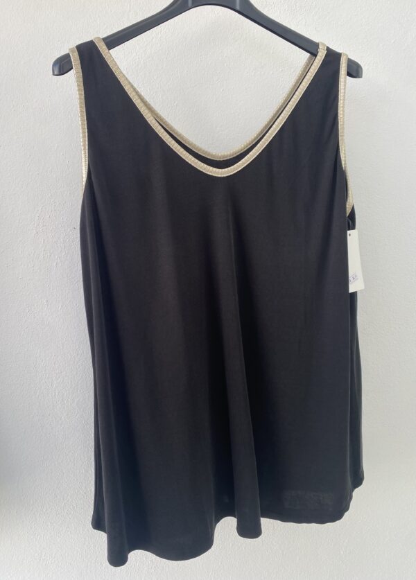 Camiseta oversize filo dorado - Imagen 4