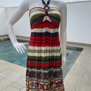 Vestido con cascos