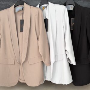 Blazer manga fruncida